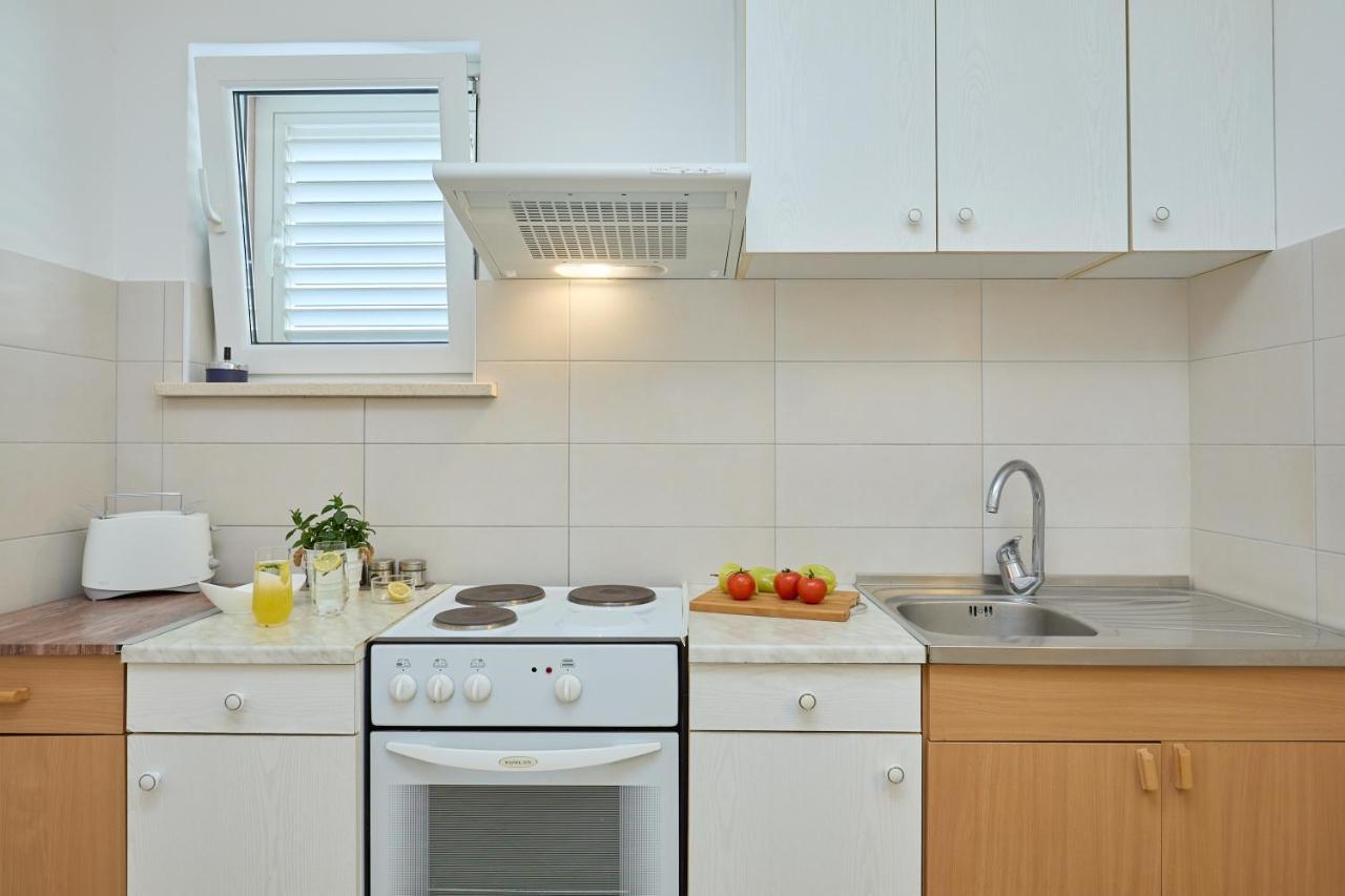 Apartment Marijana Mlini Bagian luar foto