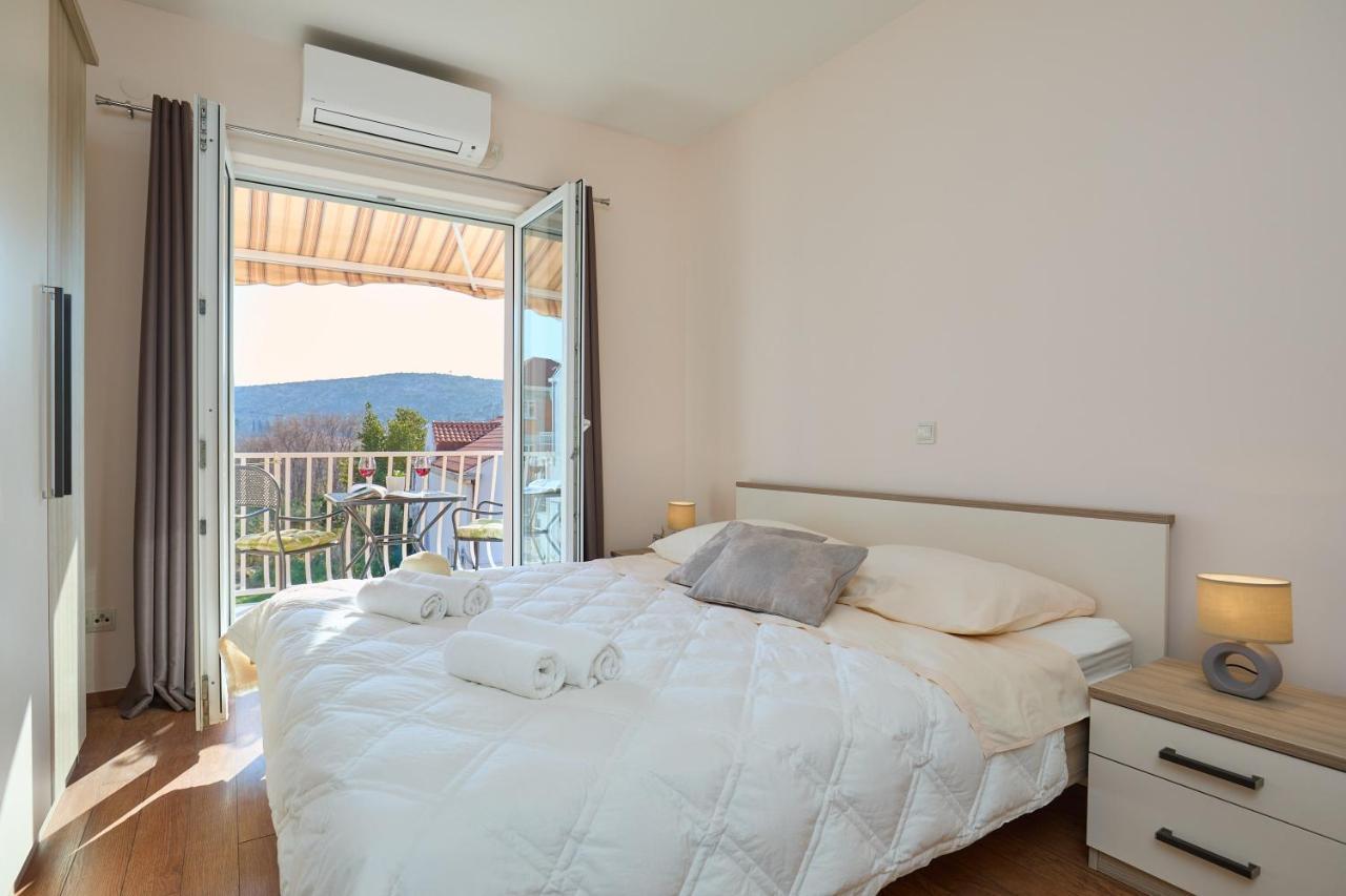 Apartment Marijana Mlini Bagian luar foto