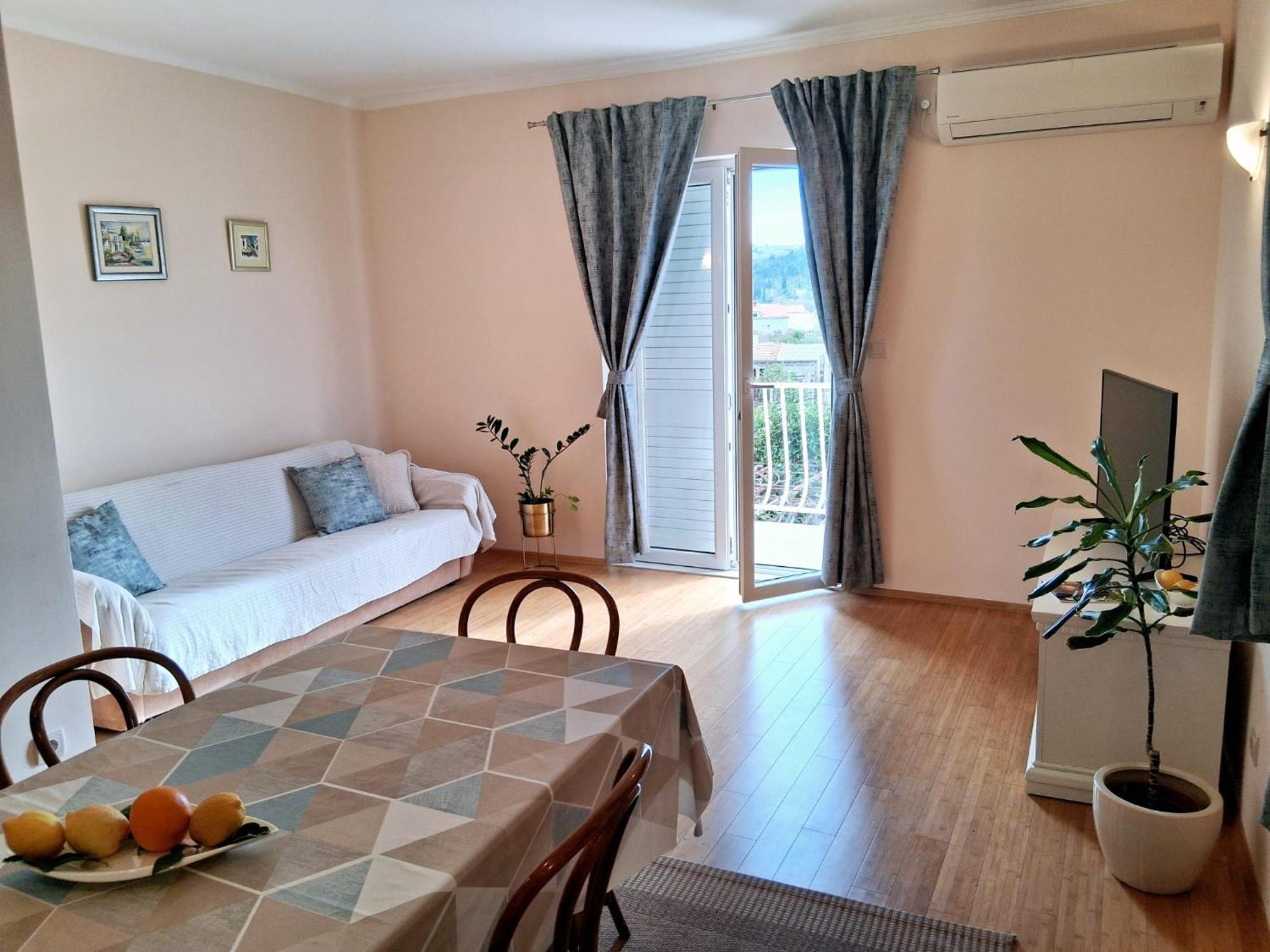 Apartment Marijana Mlini Bagian luar foto