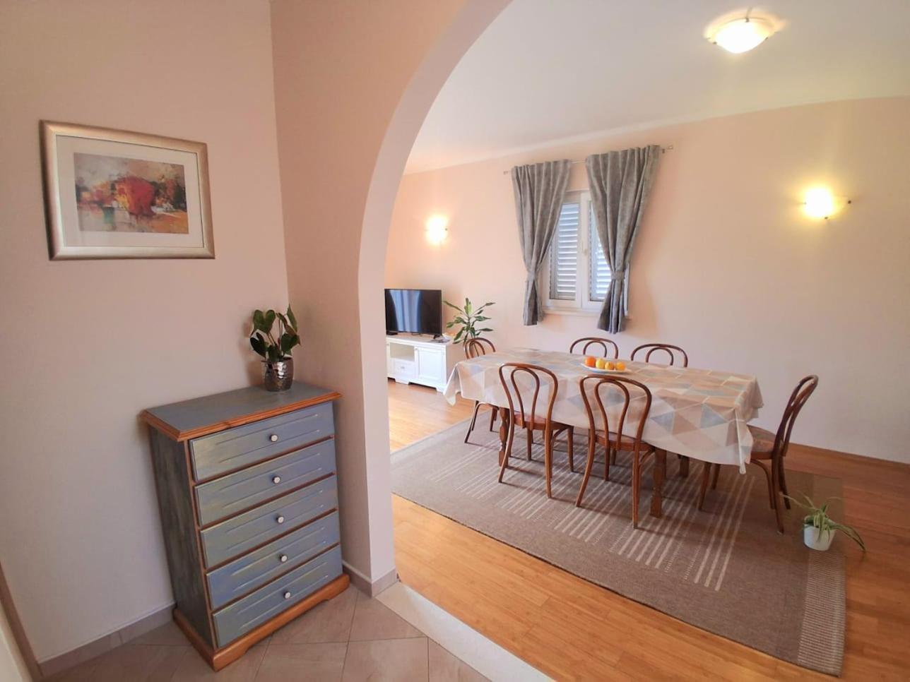 Apartment Marijana Mlini Bagian luar foto